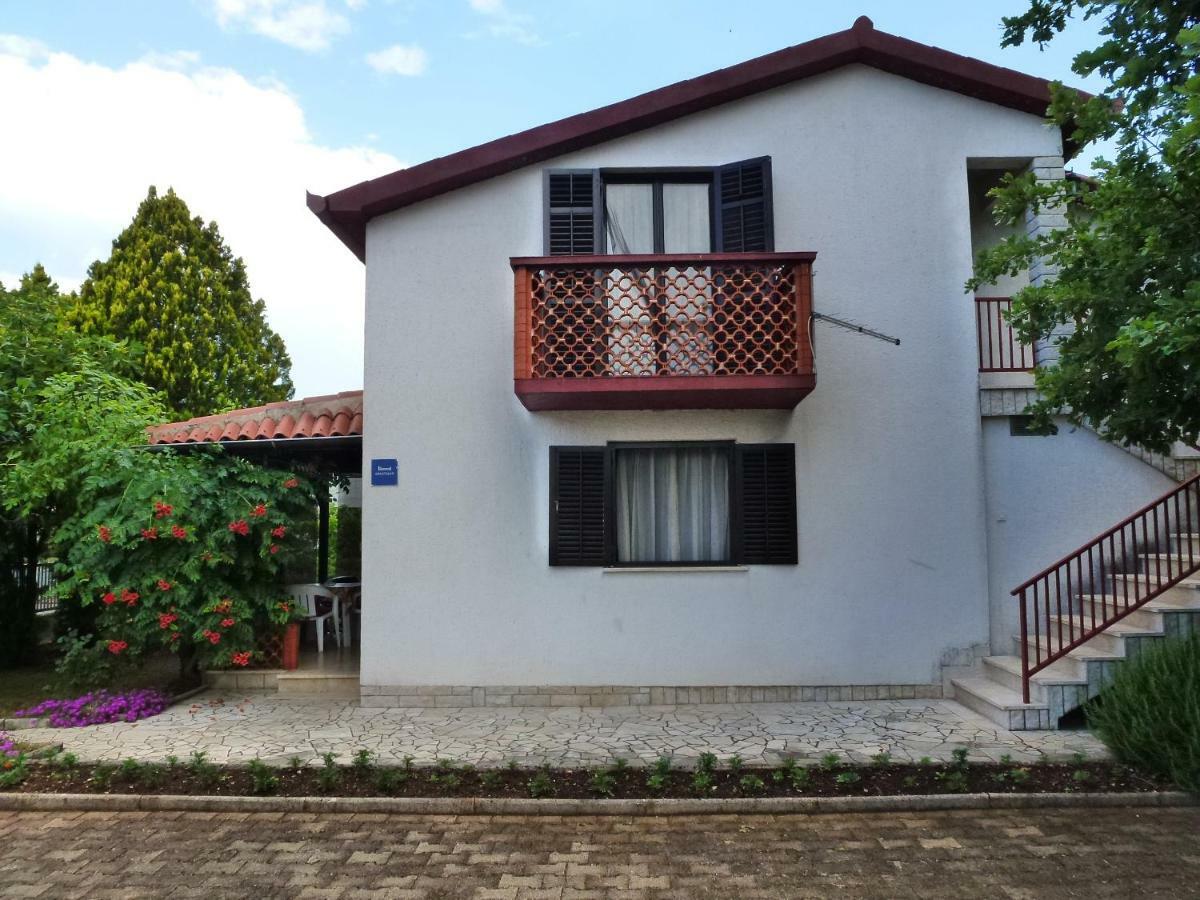 Appartement Ostres *